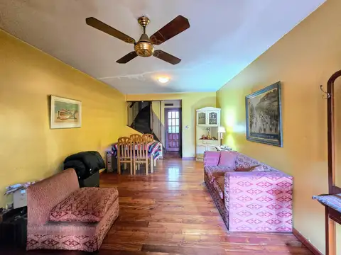 Casa 4 ambientes con 3 baños
