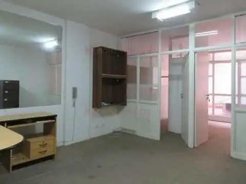 OFICINA EN VENTA CON  BAJAS EXPENSAS (Precio + cuotas)