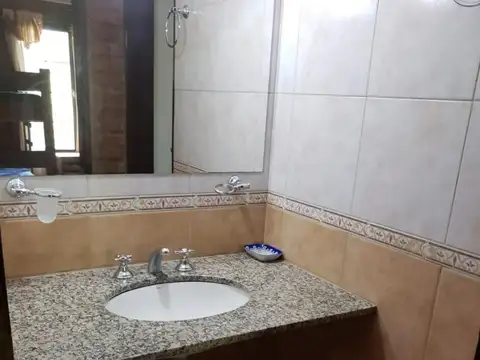 Complejo de Cabañas + Casa Familiar + Casa para Casero/Admin
