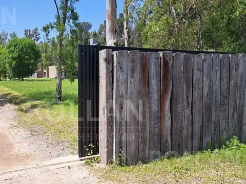 Terreno 800 mts2 con escritura y sin expensas! VENTA!!