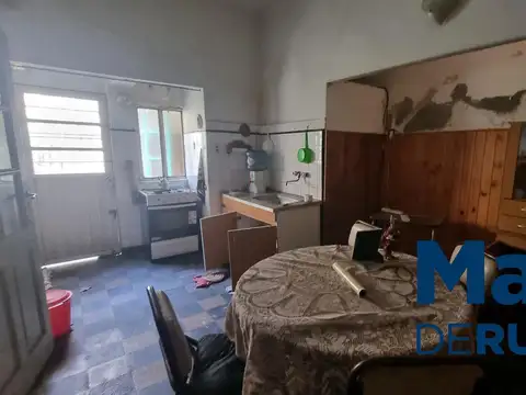 Casa/terreno en Quilmes Centro, a pasos de Brandsen