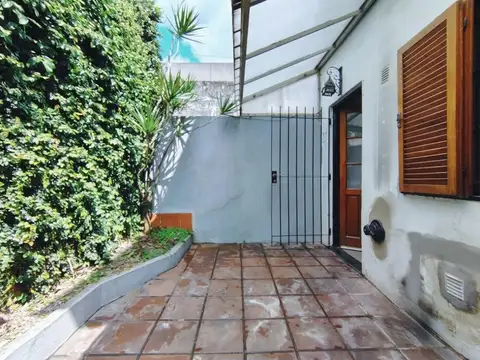 Depto Tipo Casa 3 ambientes con 2 baños