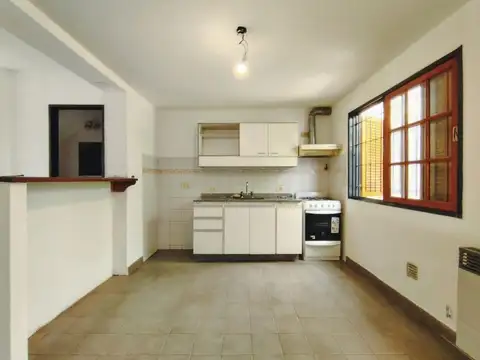 Depto Tipo Casa en Alquiler de 3 ambientes