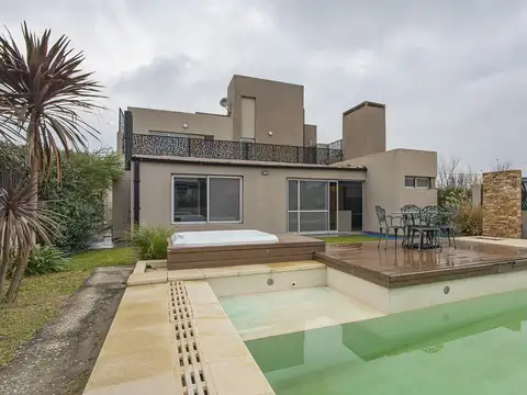 Casa en Venta en Roldan, San Lorenzo
