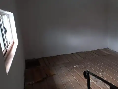 Casa 2 ambientes con 1 baño