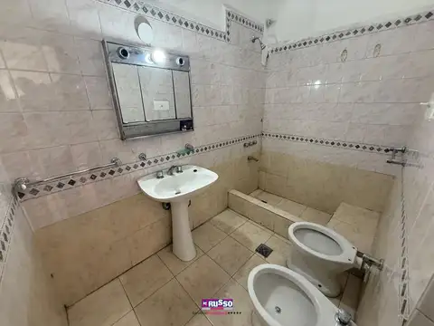 Venta PH 2 ambientes San Justo