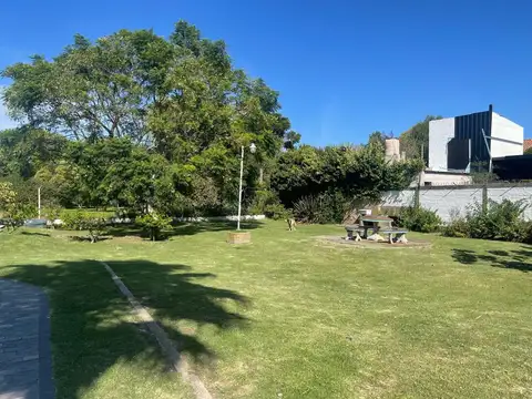 ALMIRANTE BROWN  SOBRE COSTANERA