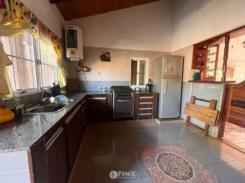 CFA219 - AMPLIA CASA EN ALQUILER - 2 DORMITORIOS - GARUPÁ