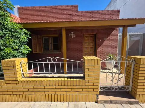 Casa 2 Ambientes en San Fernando | Luminoso y Funcional