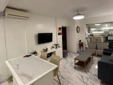 Venta Departamento 3 ambientes en Caballito Con Baulera