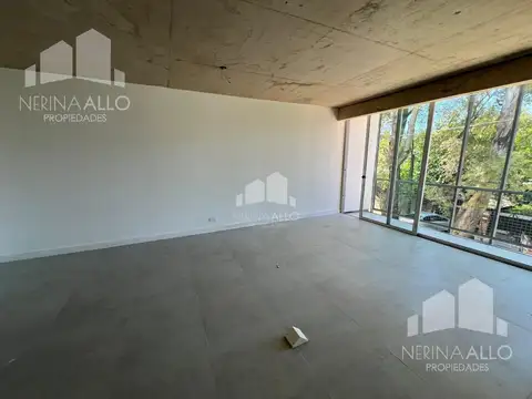 Alquiler Oficina en Edificio Cardenal Ituzaingo Norte Parque Leloir