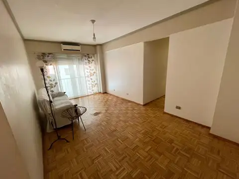 VENTA DEPARTAMENTO 3 AMBIENTES C/PATIO BELGRANO R