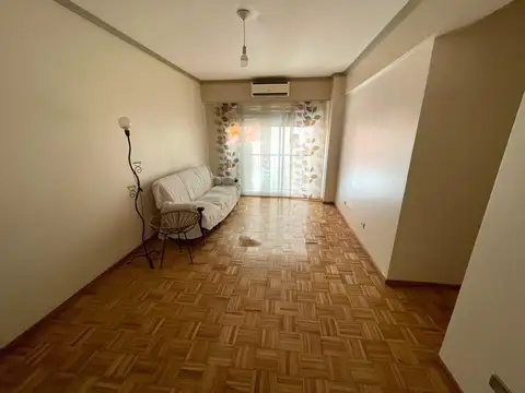 VENTA DEPARTAMENTO 3 AMBIENTES C/PATIO BELGRANO R