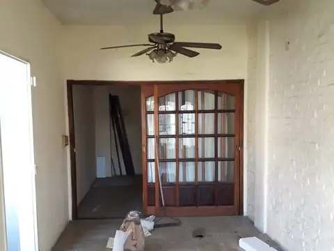 Casa en Venta con 10 cocheras