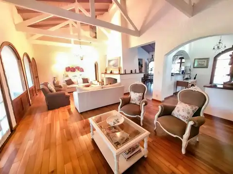 Mayor Quinteros 1350