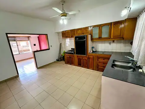 Casa en Alquiler con 1 cochera