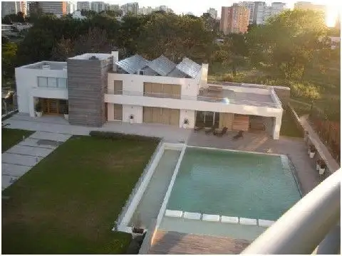 Departamento 4 ambientes con 3 baños