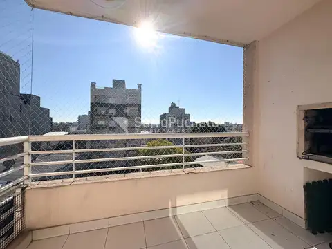 Venta Depto 3 Ambientes con Cochera cubierta y Baulera