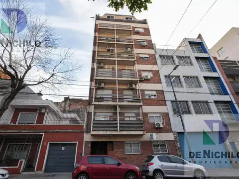 Venta 2 ambientes con balcón en Aristobulo del Valle y Azara, Barracas