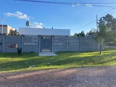 Casa en Venta 3 Ambientes en Pueblo Nuevo - Lujan