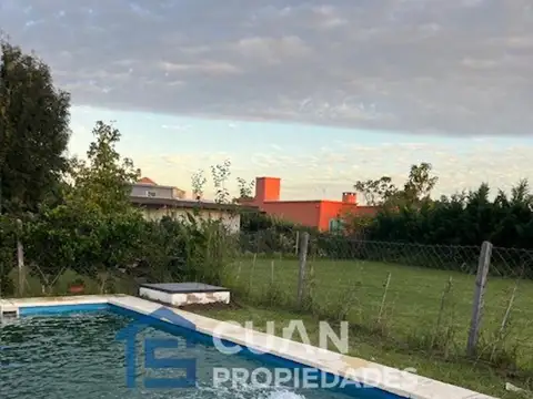Casa en Venta con 3 cocheras