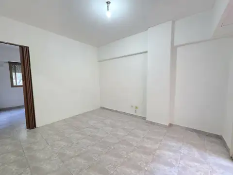 Departamento en Alquiler en Flores, $ 450.000