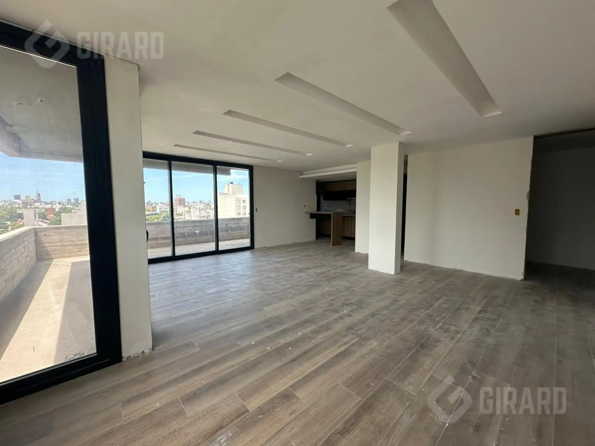 Piso en venta en Plaza Mitre. Oportunidad a estrenar.