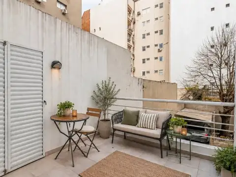 Venta Semipiso 2 Ambientes. Balcón Aterrazado y Patio. Frente. APTO CREDITO. PARRILLA. PILETA....