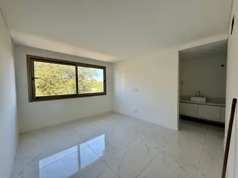 Departamento 3 ambientes con 3 baños