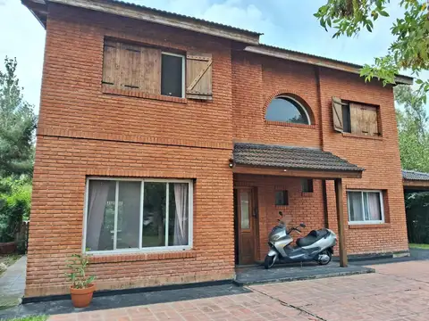 Casa en venta Pilar 5 ambientes. Barrio La Campiña