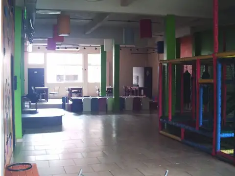 Local en Venta en Sarandi, USD 460.000