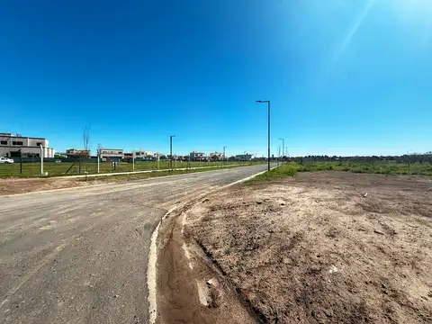 Avenida Héroes de Malvinas 400