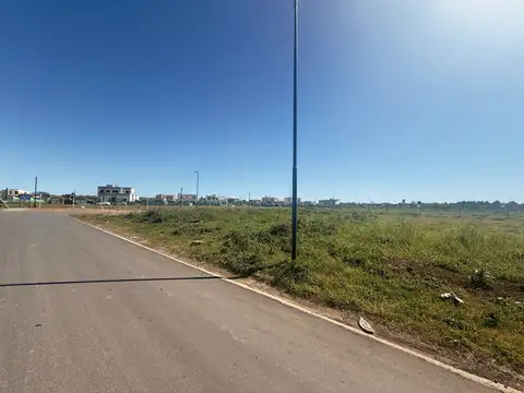 Avenida Héroes de Malvinas 400