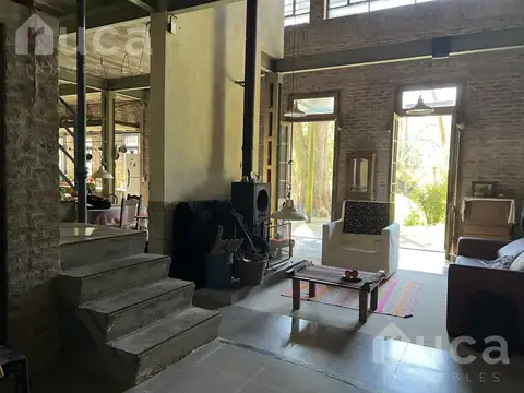 VENTA | CASA Rustica Original Diseño c/Jardin y Pileta | Barrio La Bota