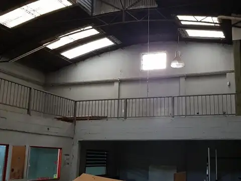 Galpon en Venta en Villa Ballester, USD 360.000