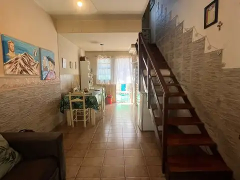 Depto Tipo Casa en Venta de 2 ambientes