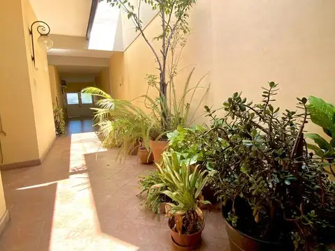 Depto Tipo Casa en Venta de 5 ambientes