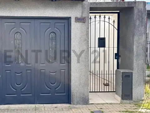 Ph de 1 Dormitorio y Escitorio - en Venta en Los Hornos