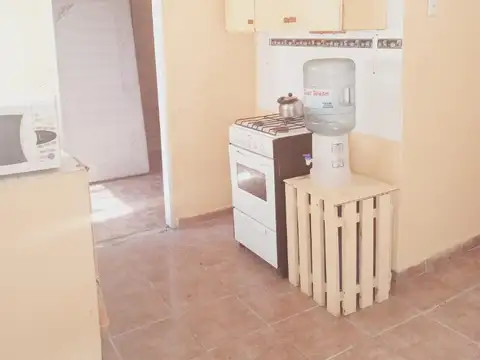 Casa 10 ambientes con 4 baños