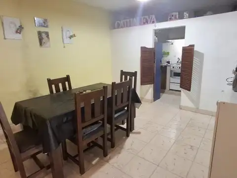 Depto Tipo Casa 4 ambientes con 2 baños