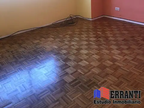 Alquiler 4 ambientes apto profesional en Flores