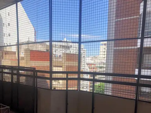 Alquiler 4 ambientes apto profesional en Flores