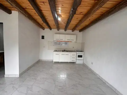 DUPLEX EN ALQUILER A DOS CUADRAS DE PANAMERICANA