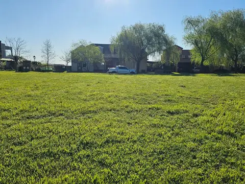 LOTE AL RIO BARRIO SAN BENITO