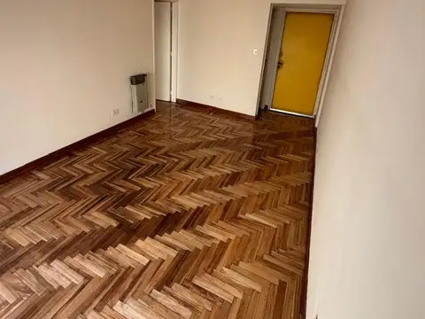 Capitán General Ramón Freire 2400, Piso 4