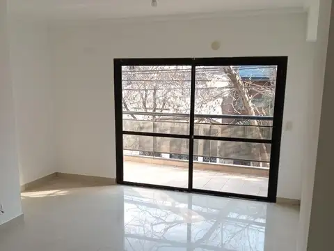 Departamento en Alquiler en Flores Sur, $ 480.000