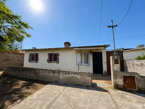 Casa + Depto. B.Alonso, entre Jujuy y A. Argentina