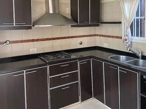 Departamento PH 4 Amb. - Muy Buen Estado