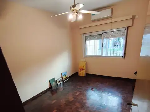 OPORTUNIDAD HERMOSA CASA APTA USO COMERCIAL