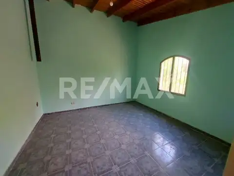 Casa 2 ambientes con 1 baño